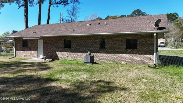 $189,900 | 12448 North Oaklawn Lane, Biloxi, MS 39532