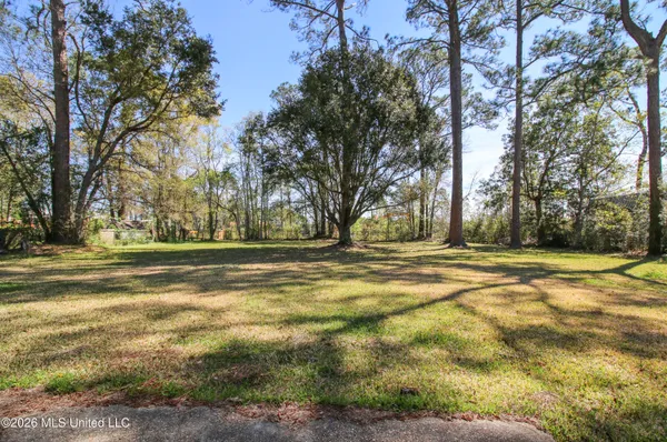 $189,900 | 12448 North Oaklawn Lane, Biloxi, MS 39532