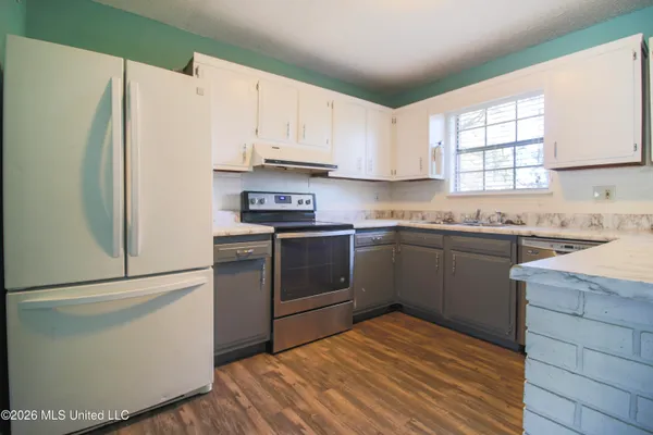 $189,900 | 12448 North Oaklawn Lane, Biloxi, MS 39532