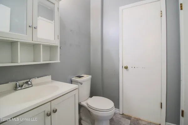 $189,900 | 12448 North Oaklawn Lane, Biloxi, MS 39532