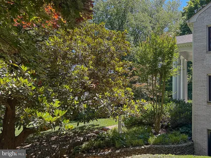 $2,100,000 | 710 Live Oak Drive, McLean, VA 22101