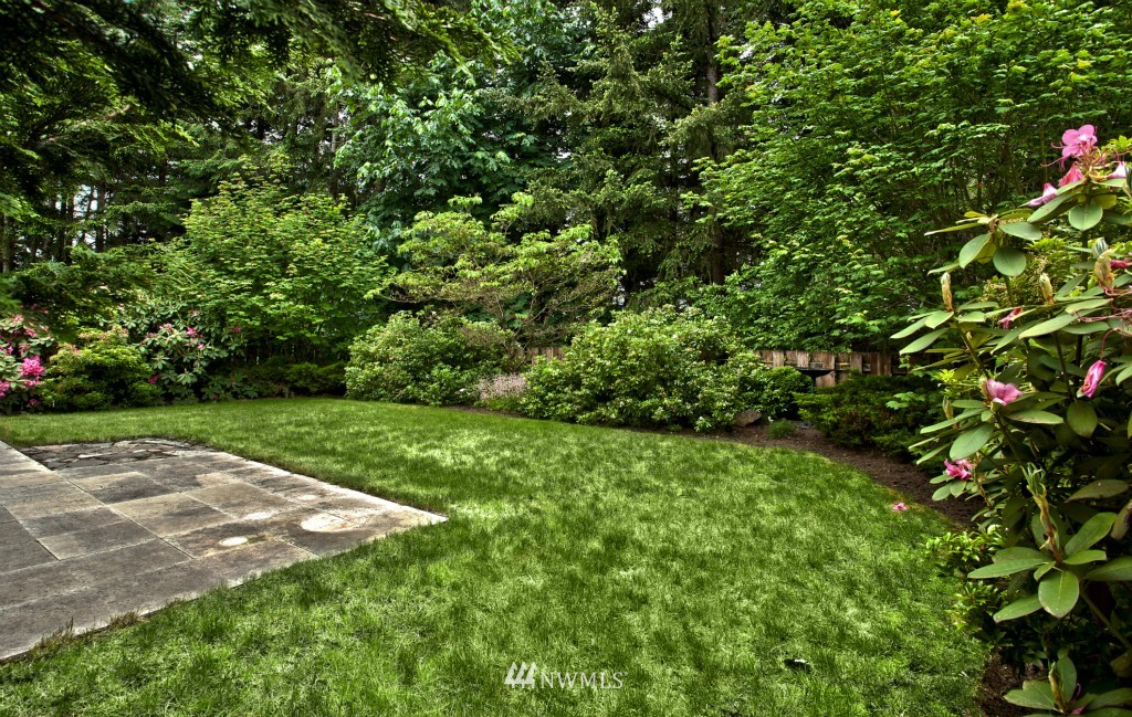 28107 Maple Ridge Way Southeast Maple Valley, WA 98038 - Photo 16 of 17