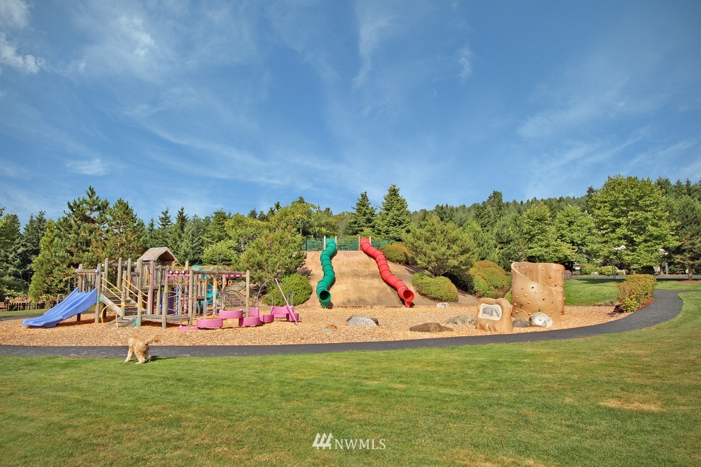 28107 Maple Ridge Way Southeast Maple Valley, WA 98038 - Photo 17 of 17