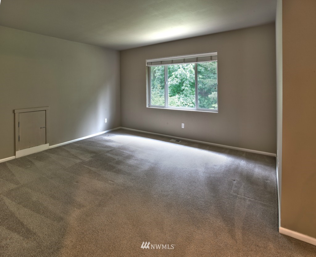 28107 Maple Ridge Way Southeast Maple Valley, WA 98038 - Photo 10 of 17