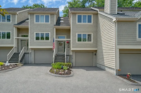 $3,350 | 12 Boulevard Drive, Unit 24145, Danbury, CT 06810