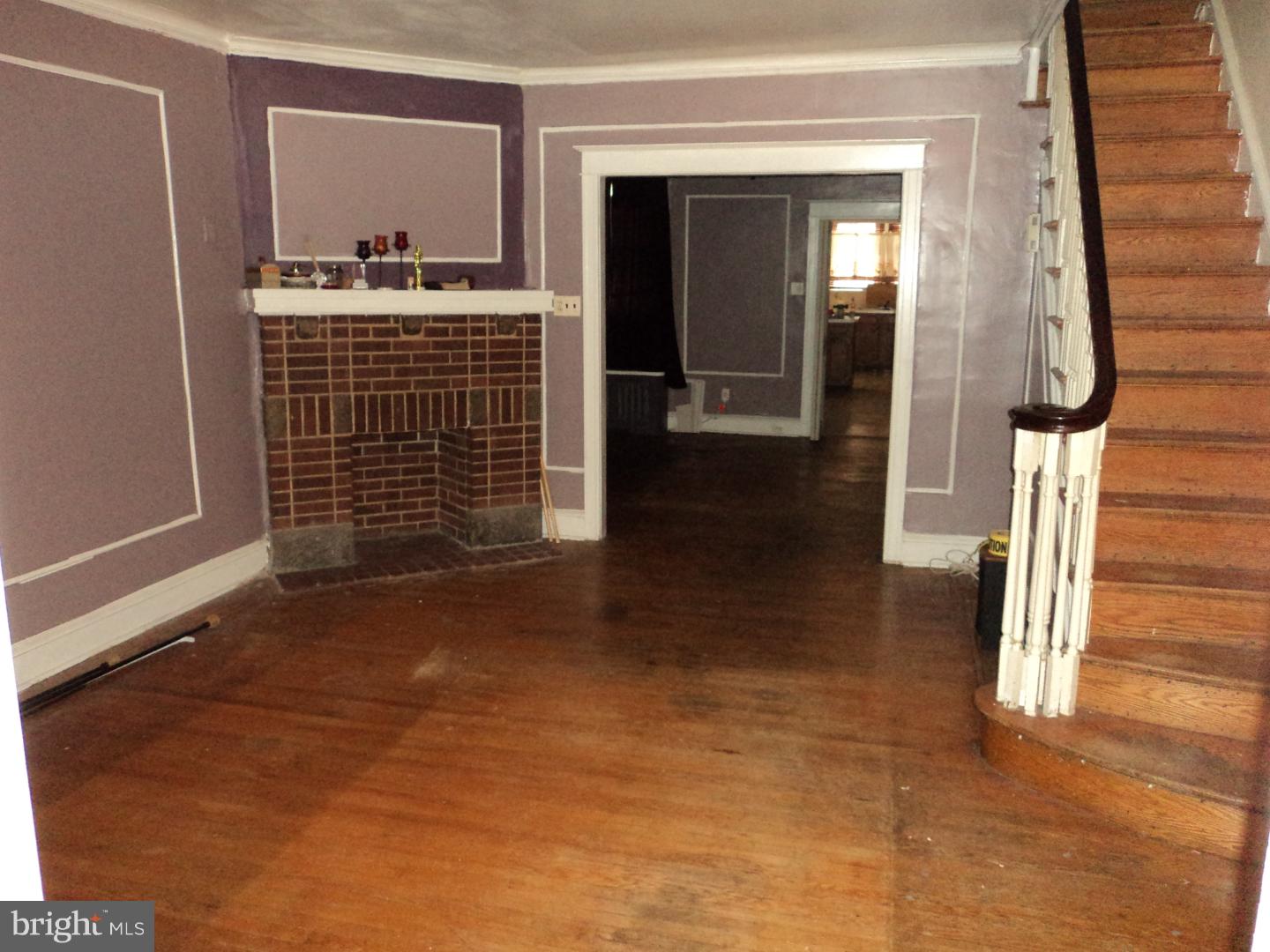 720 Atwood Road Philadelphia, PA 19151 - Photo 3 of 13 Living Room
