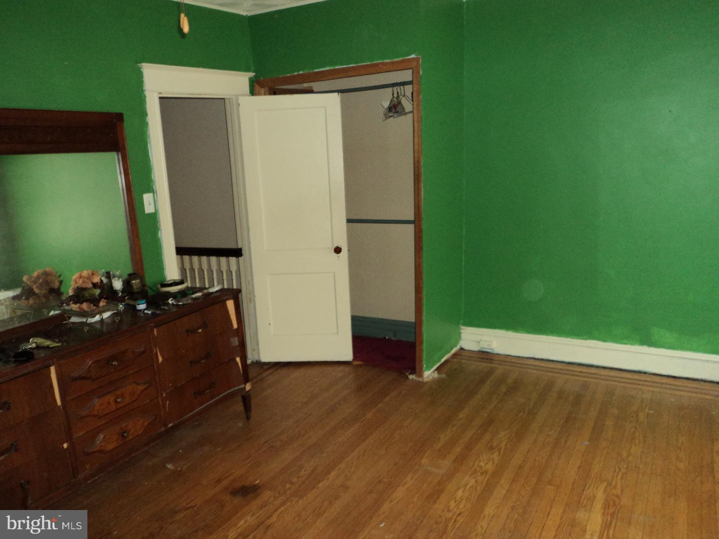 720 Atwood Road Philadelphia, PA 19151 - Photo 9 of 13 Bedroom - Main
