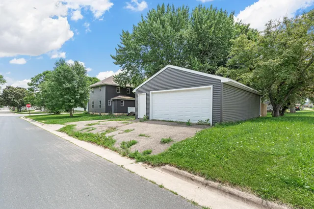 $189,900 | 213 2nd Street Northeast, Grand Meadow, MN 55936