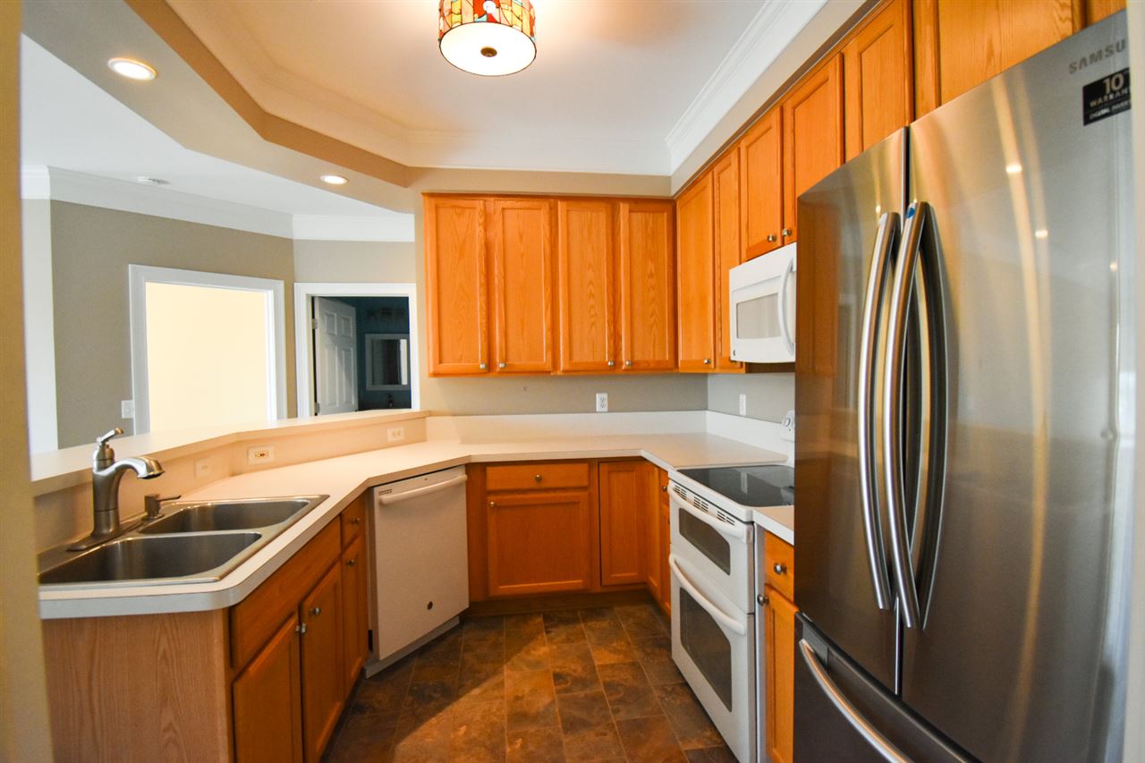 39170 Hayes Road Clinton Township, MI 48038 - Photo 7 of 23 Kitchen