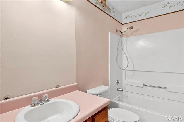 $245,000 | 1025 Exacta Court, Florissant, MO 63034