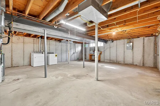 $245,000 | 1025 Exacta Court, Florissant, MO 63034