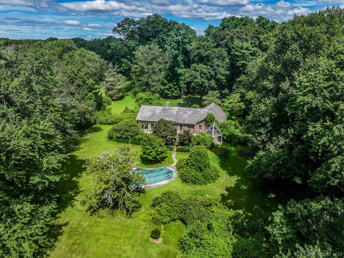 32 Locust Road Greenwich, CT 06831 - Photo 1 of 1
