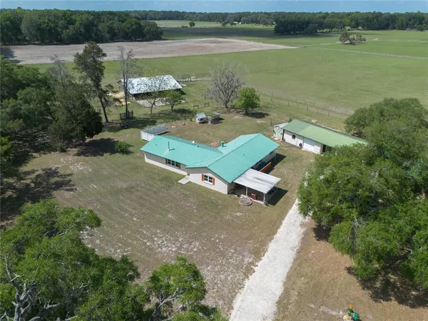$825,000 | 3019 Southeast 90th Avenue, Newberry, FL 32669