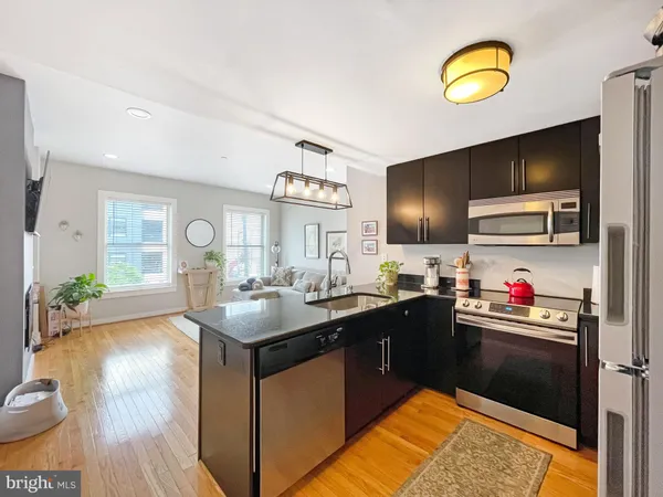 $2,700 | 1367 Florida Avenue Northeast, Unit 302, Washington, DC 20002