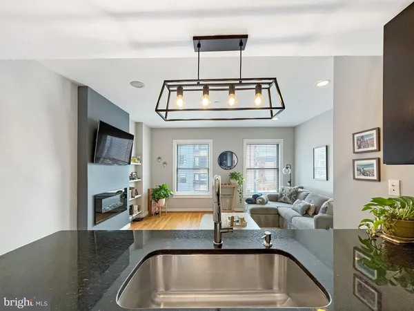 $2,700 | 1367 Florida Avenue Northeast, Unit 302, Washington, DC 20002