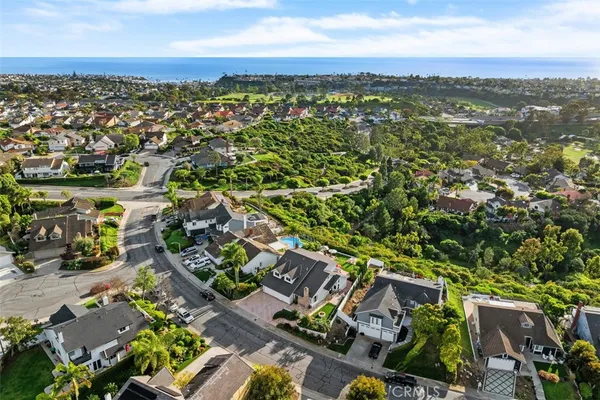 $2,600,000 | 615 Calle Hidalgo, San Clemente, CA 92673