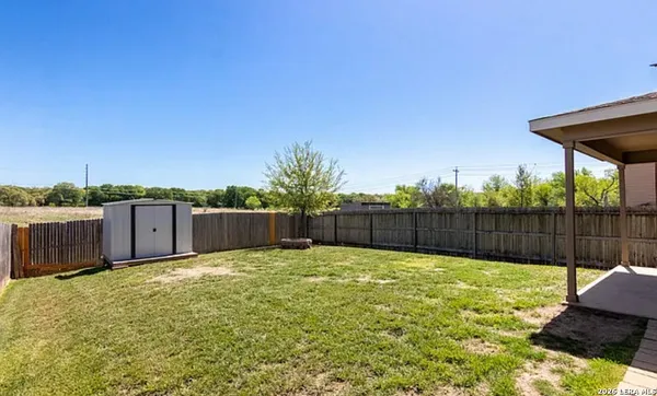 $1,750 | 3710 Coyote Creek, Schertz, TX 78154