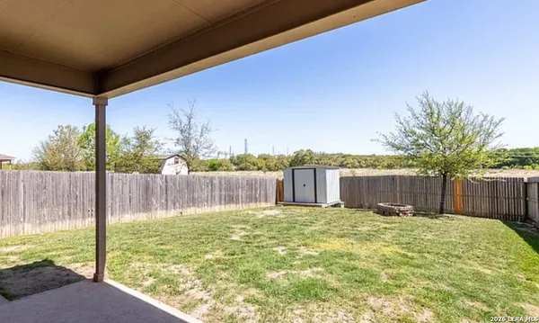 $1,750 | 3710 Coyote Creek, Schertz, TX 78154