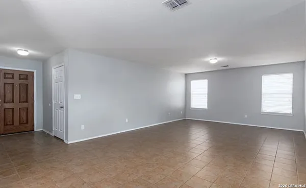 $1,750 | 3710 Coyote Creek, Schertz, TX 78154