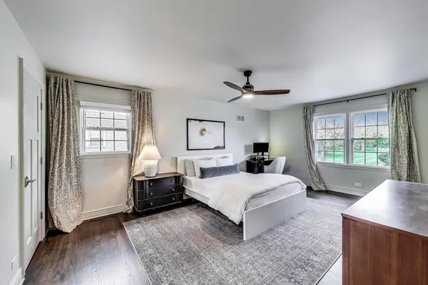 $4,700 | 511 South Dwyer Avenue, Arlington Heights, IL 60005