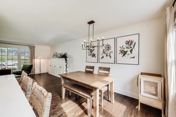 $4,700 | 511 South Dwyer Avenue, Arlington Heights, IL 60005