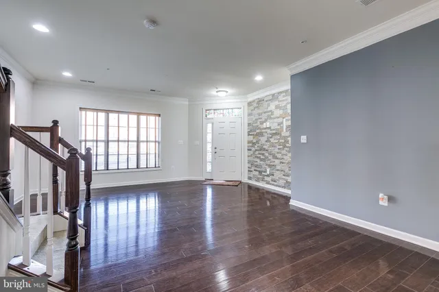 $2,800 | 23502 Belvoir Woods Terrace, Ashburn, VA 20148