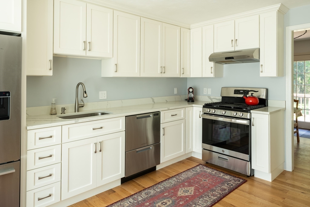 25 Country Side Road, Unit 25 Bellingham, MA 02019 - Photo 6 of 15