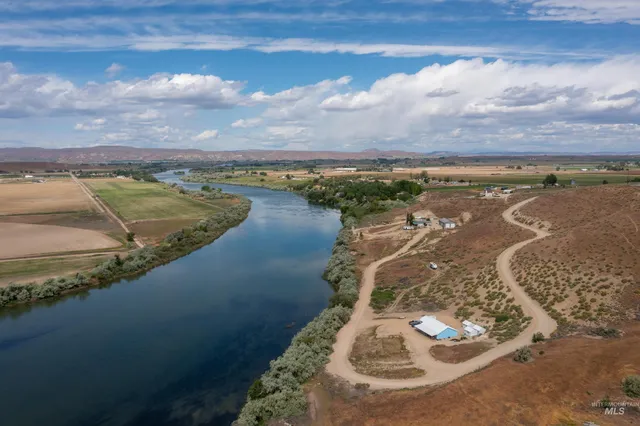 $499,900 | Riverpoint Lane, Wilder, ID 83676