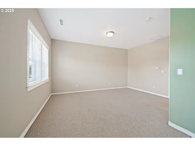 $899,900 | 21795 Northeast Lachenview Lane, Fairview, OR 97024