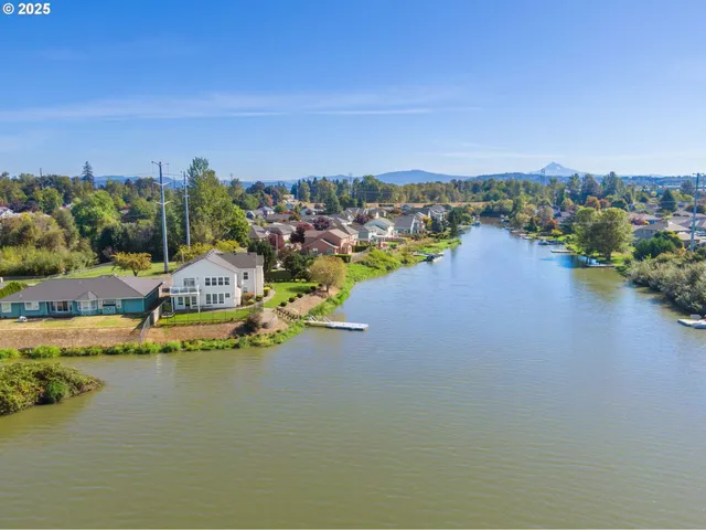 $899,900 | 21795 Northeast Lachenview Lane, Fairview, OR 97024