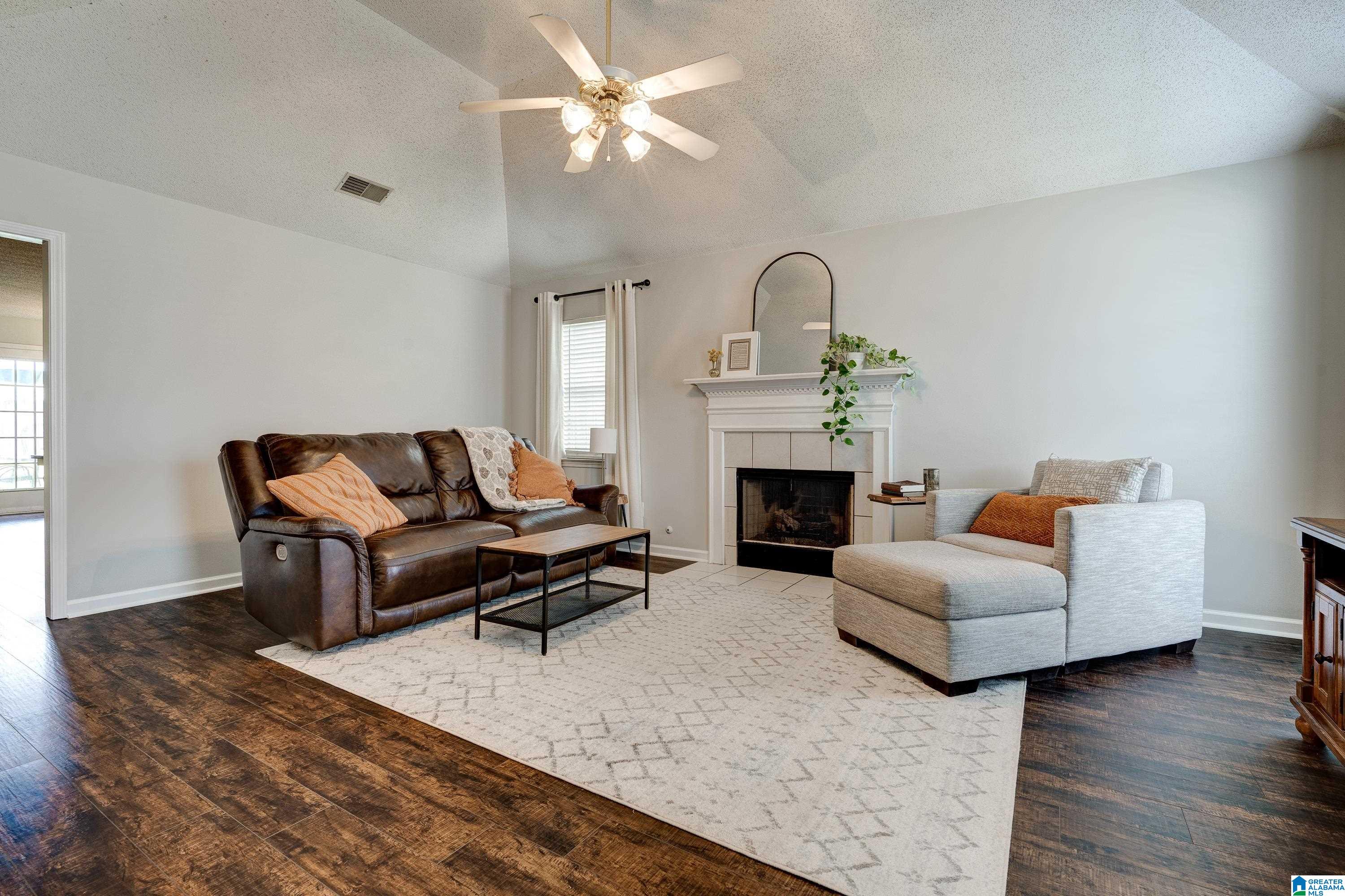 173 Stonebridge Circle Pelham, AL 35124 - Photo 2 of 26