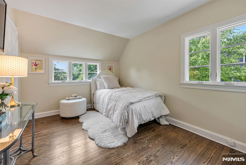 101 Ardmore Road Ho-Ho-Kus, NJ 07423 - Photo 23 of 35