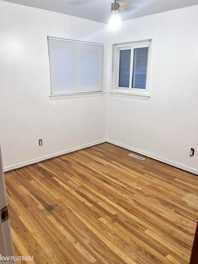29739 Schoenherr Road Warren, MI 48088 - Photo 4 of 7