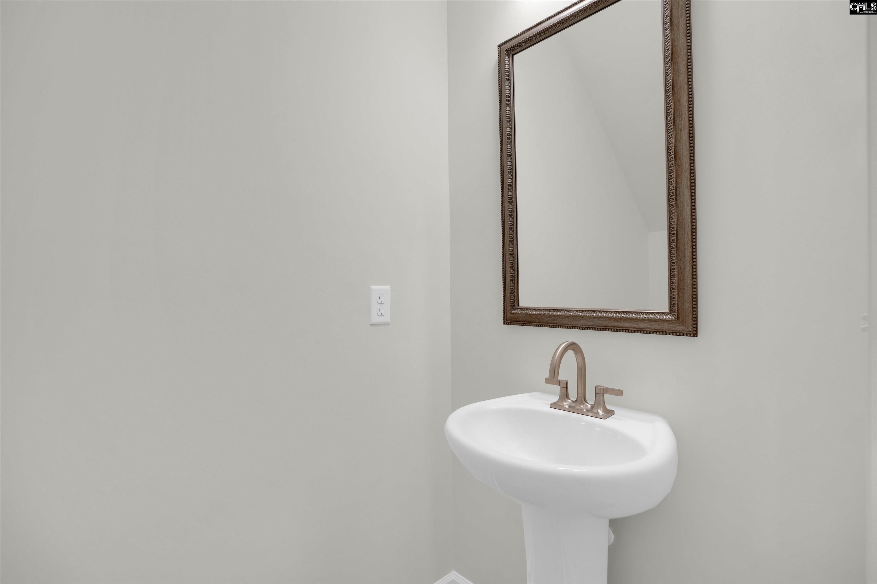 652 Old Charleston Road Pelion, SC 29123 - Photo 4 of 30