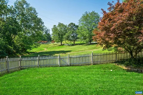 $475,000 | 998 Pintail Lane, Charlottesville, VA 22903