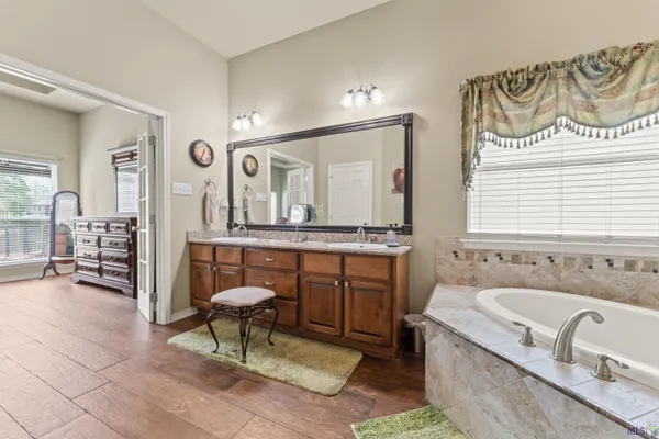 $498,000 | 21161 Waterfront E Drive, Maurepas, LA 70449