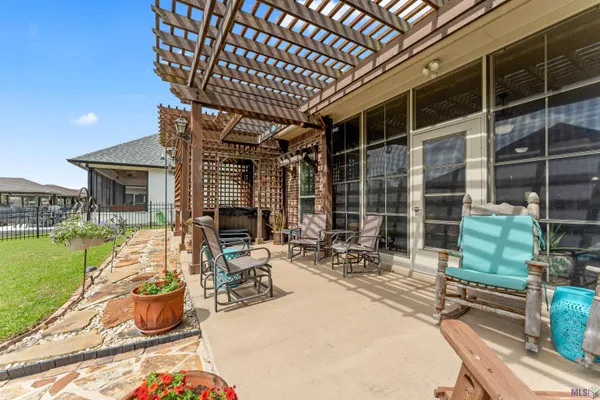 $498,000 | 21161 Waterfront E Drive, Maurepas, LA 70449