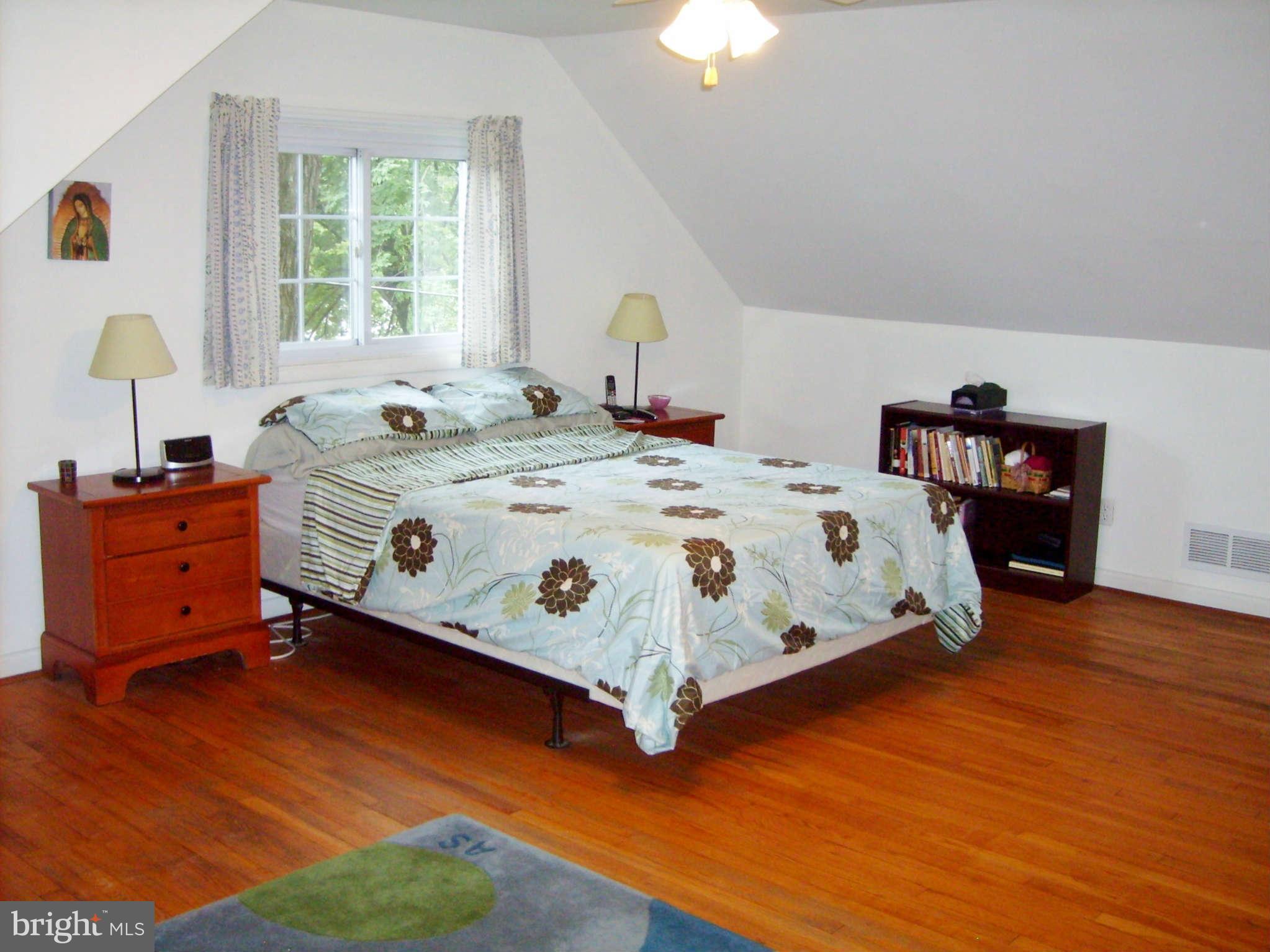 6705 Glenkirk Road Baltimore, MD 21239 - Photo 11 of 24 Bedroom (Master)