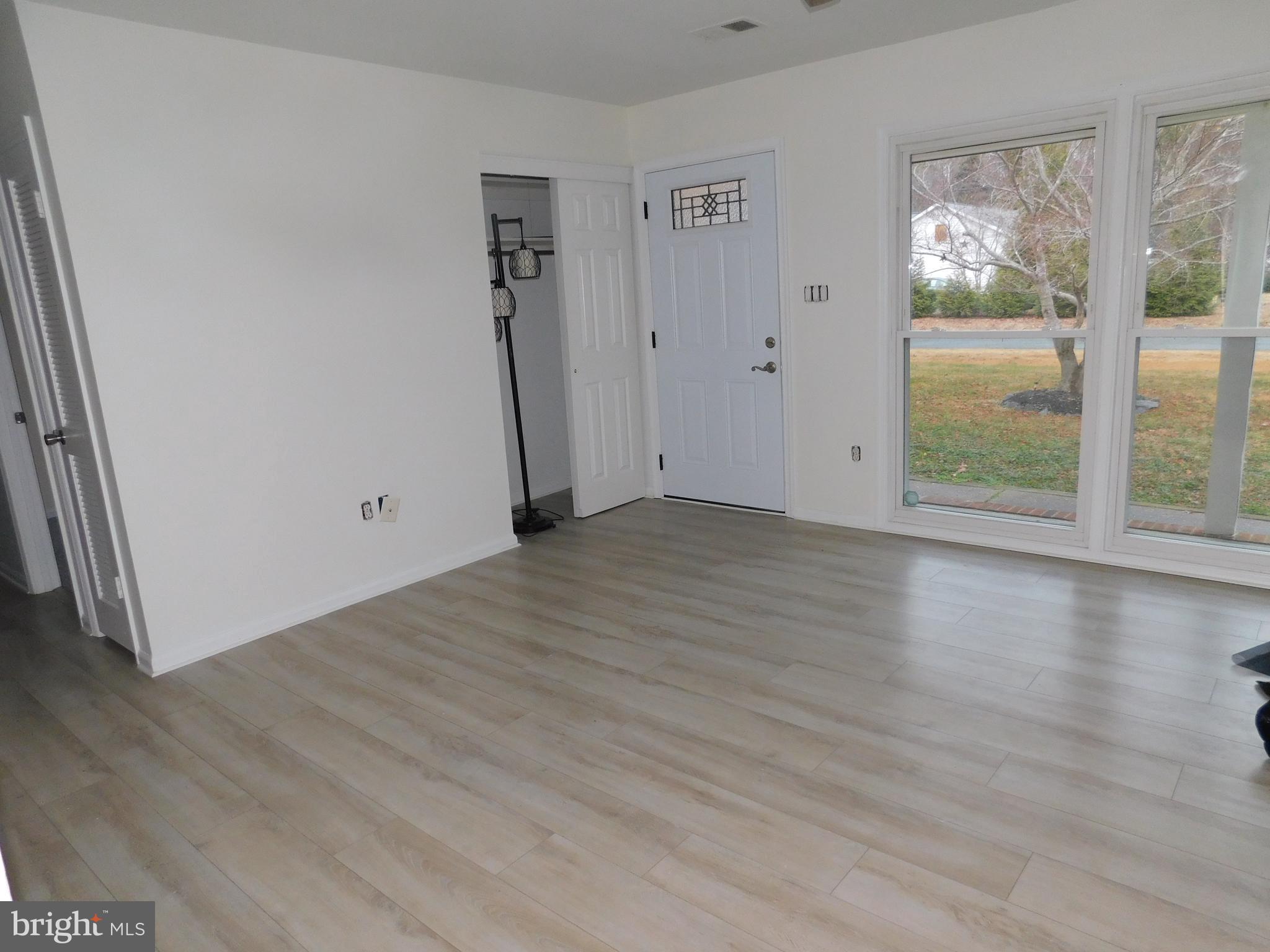 15 Federalist Way Montross, VA 22520 - Photo 6 of 20 Kitchen Toward Living Room