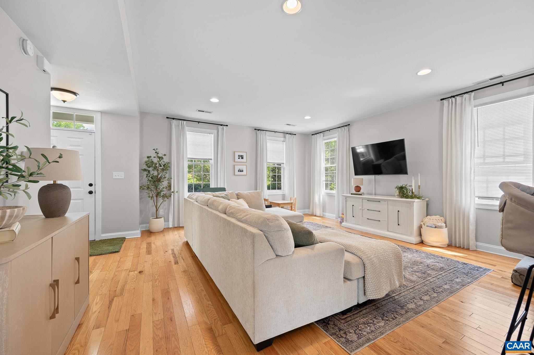 743 Country Green Road Charlottesville, VA 22903 - Photo 10 of 41