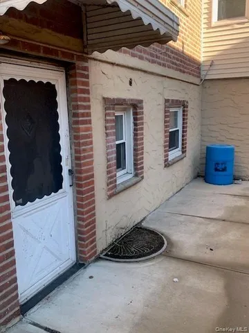 $779,000 | 1052 Brinsmade Avenue | Throgs Neck