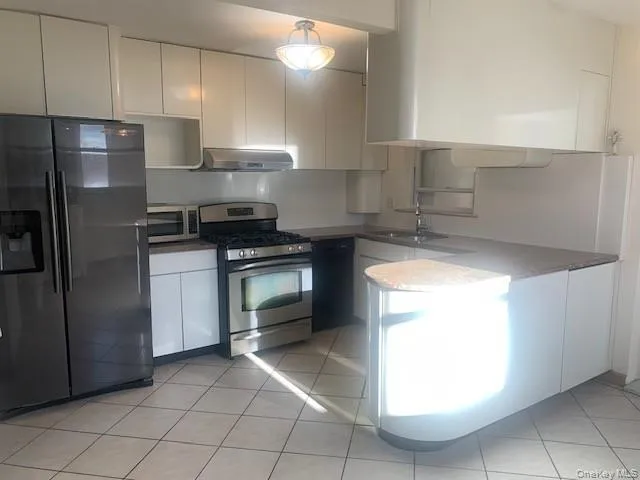 $779,000 | 1052 Brinsmade Avenue | Throgs Neck