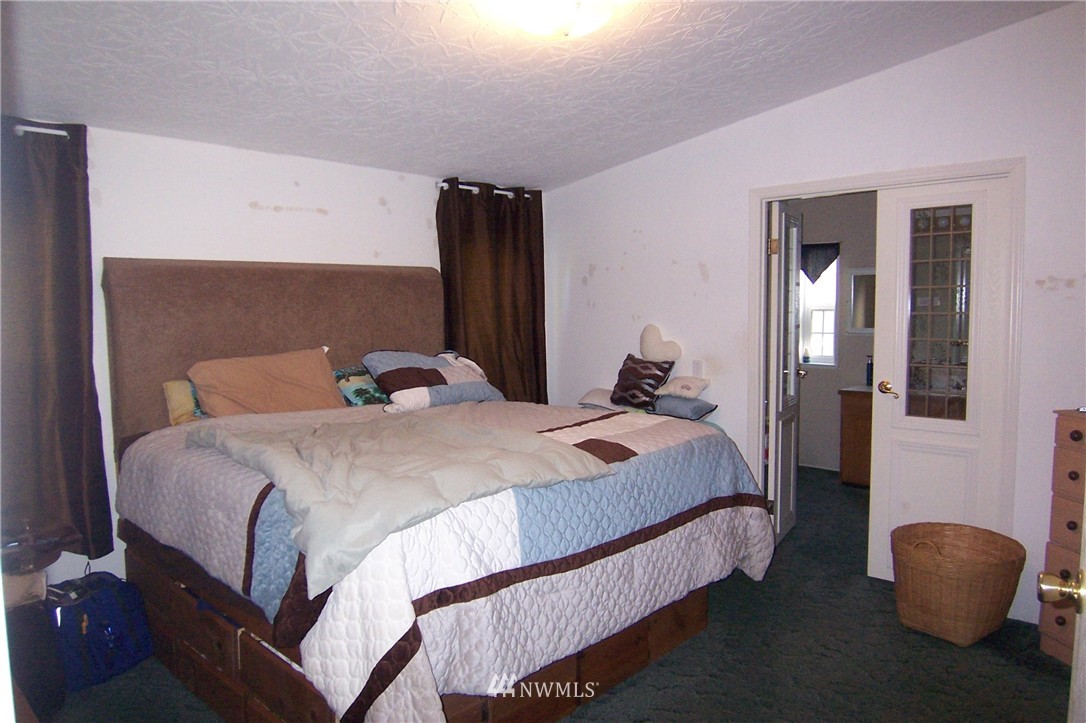 3977 Arvick Road Southeast Port Orchard, WA 98366 - Photo 12 of 21 Gallery Image 12