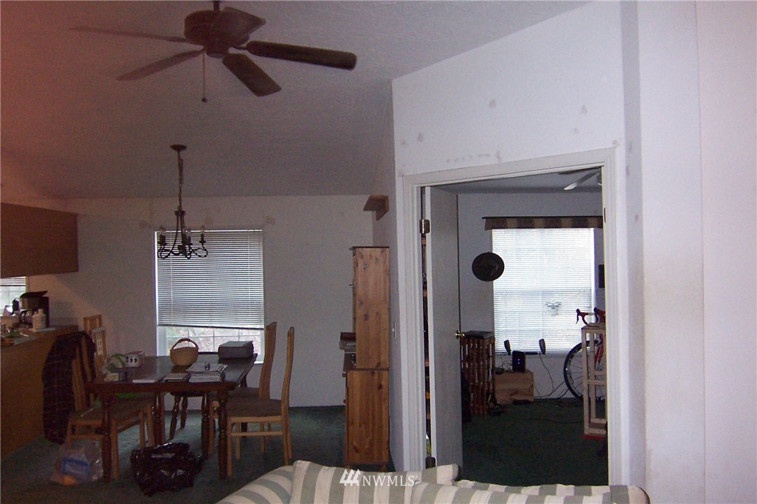 3977 Arvick Road Southeast Port Orchard, WA 98366 - Photo 10 of 21 Gallery Image 10