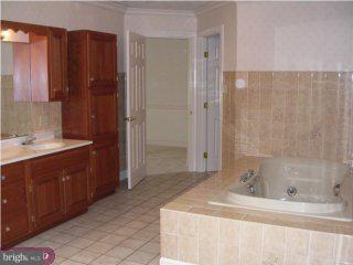 424 Miller Road Sinking Spring, PA 19608 - Photo 4 of 6