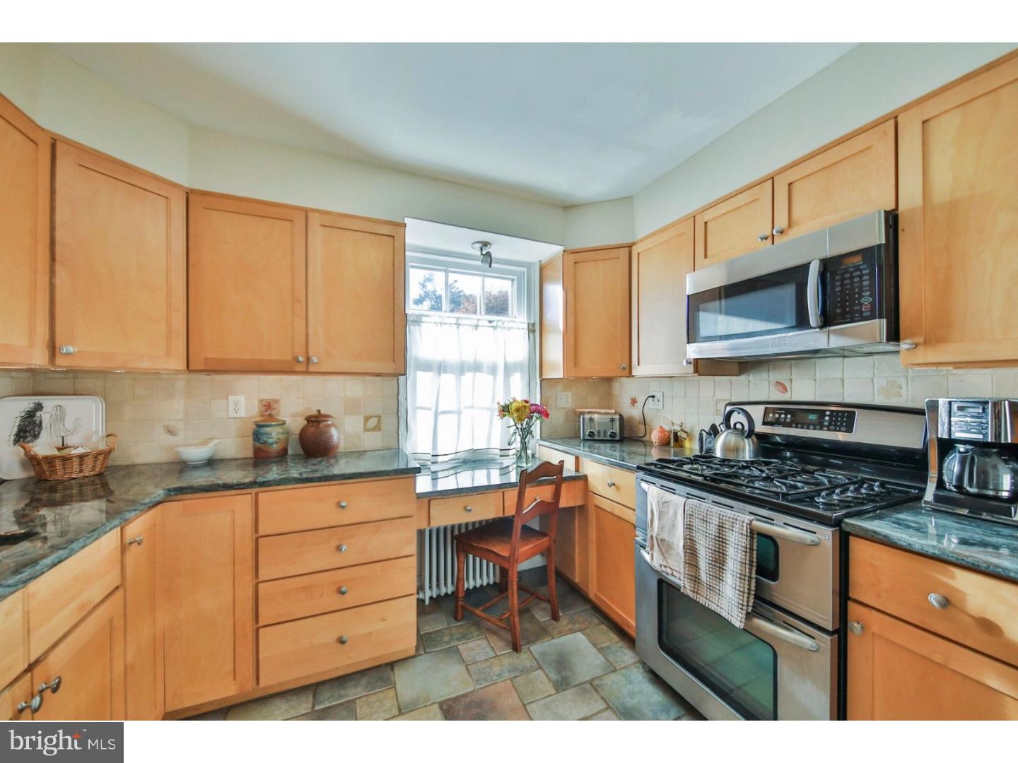 8609 Brierdale Road Philadelphia, PA 19128 - Photo 8 of 25 Gallery Image 8