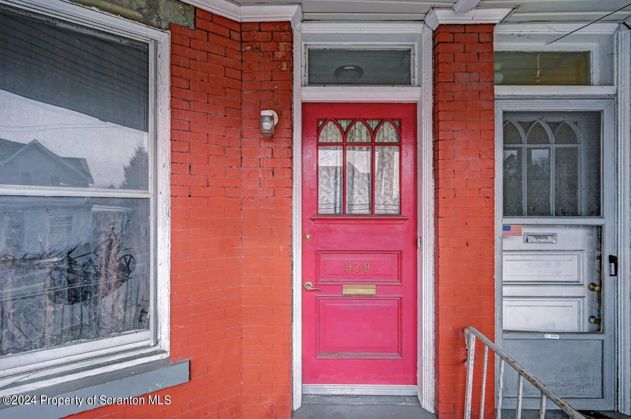 929 Green Ridge Street Scranton, PA 18509 - Photo 2 of 52 Gallery Image 2