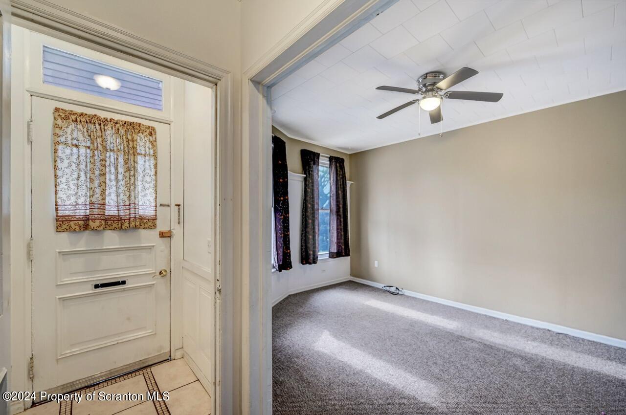 929 Green Ridge Street Scranton, PA 18509 - Photo 3 of 52 Gallery Image 3