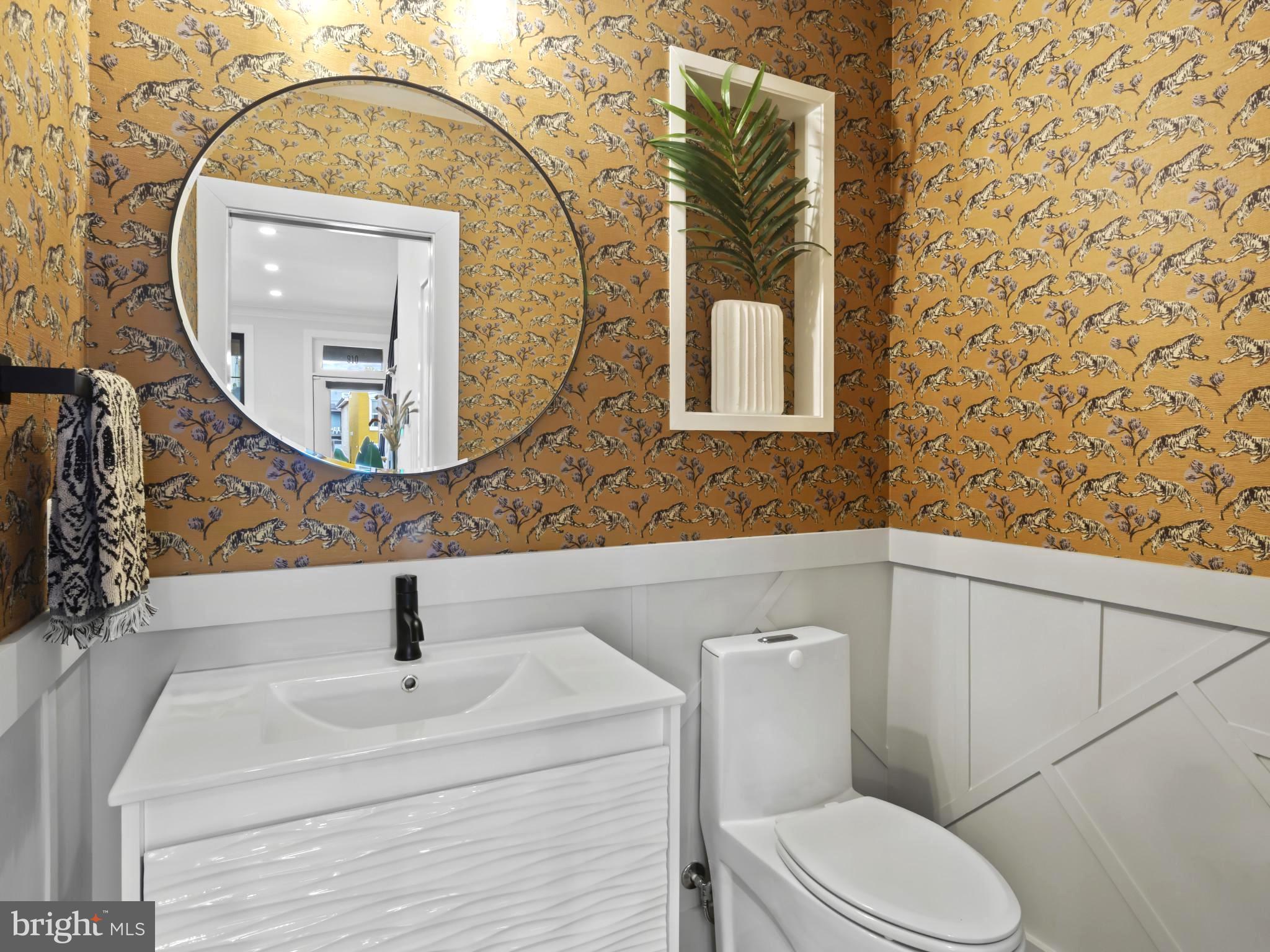 910 8th Street Northeast Washington, DC 20002 - Photo 8 of 54 Half bathroom with grasscloth wallpaper