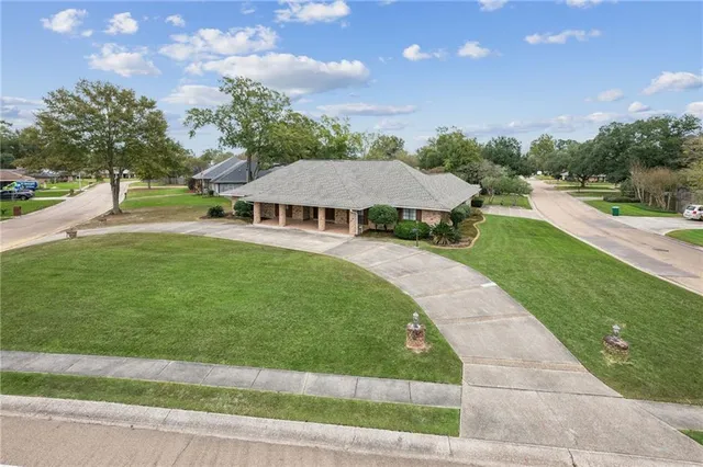 $415,000 | 607 Delmar Boulevard, Hammond, LA 70403